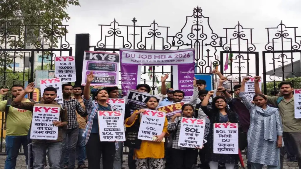 School of open learning university of delhi: Exclusion of  Students from Job Fair