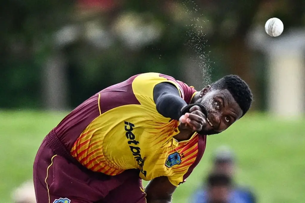 Romario Shepherd Shines as RCB Defeats Mumbai Indians