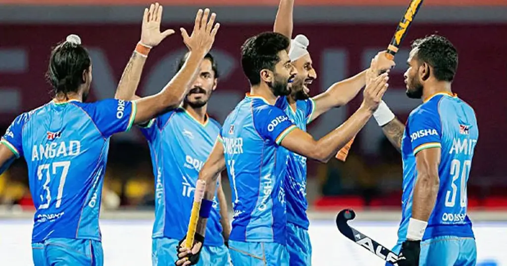Former captains criticise change to Indian hockey team’s saffron jersey