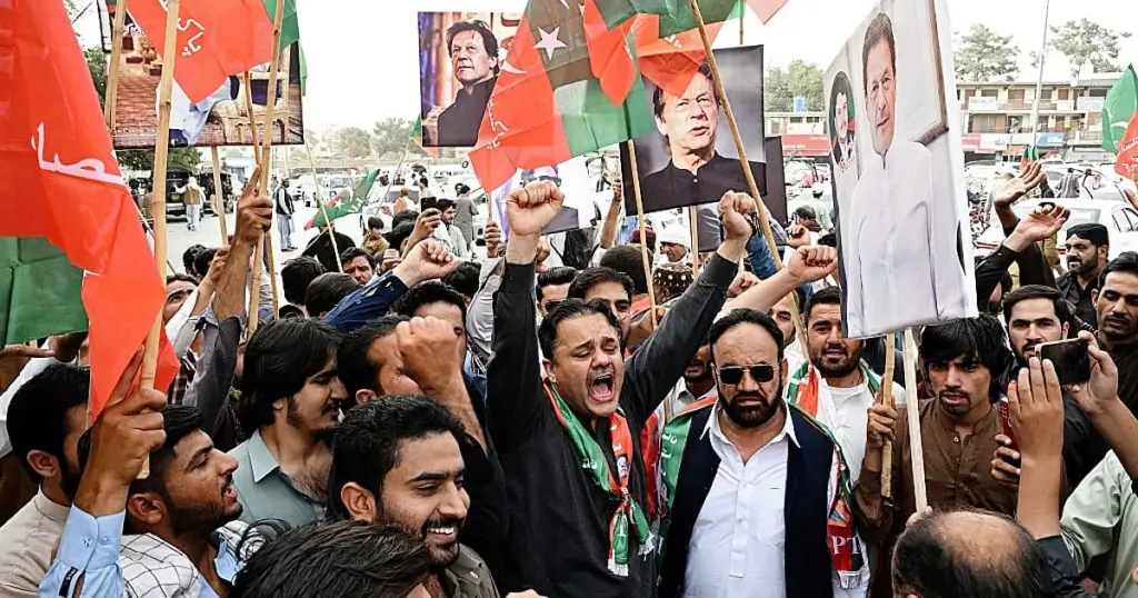 Cricketing figures voice concerns over Imran Khan’s treatment in Pakistan