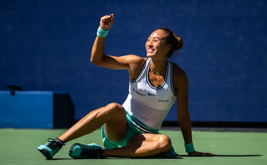 New York: Zheng Qinwen stages comeback to reach US Open quarter-finals